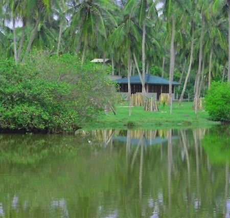 Aqua Front Yala Resort Kirinda  Eksteriør billede